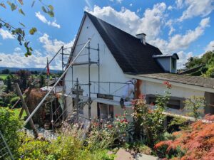 Gerüstung Aussenwärmedämmung und Malerarbeiten in Pfyn