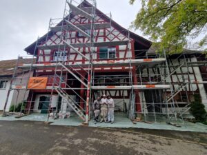 Gerüstung Reparatur und Malerarbeiten in Flaach